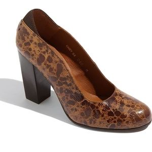 Donald Pliner Casey Wine Cracked Suede Pumps 8M